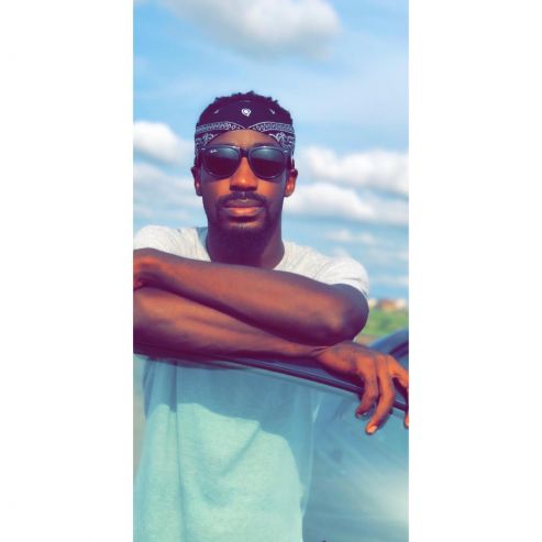 Vexzy (YFBB)